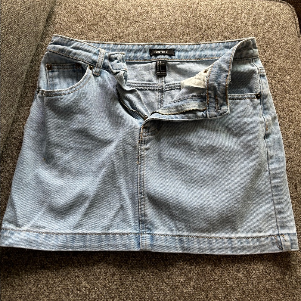 ⭐️FOREVER 21 JEAN SKIRT⭐️